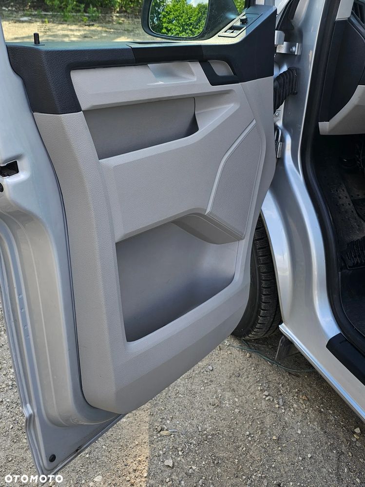Volkswagen Transporter T6 - 10