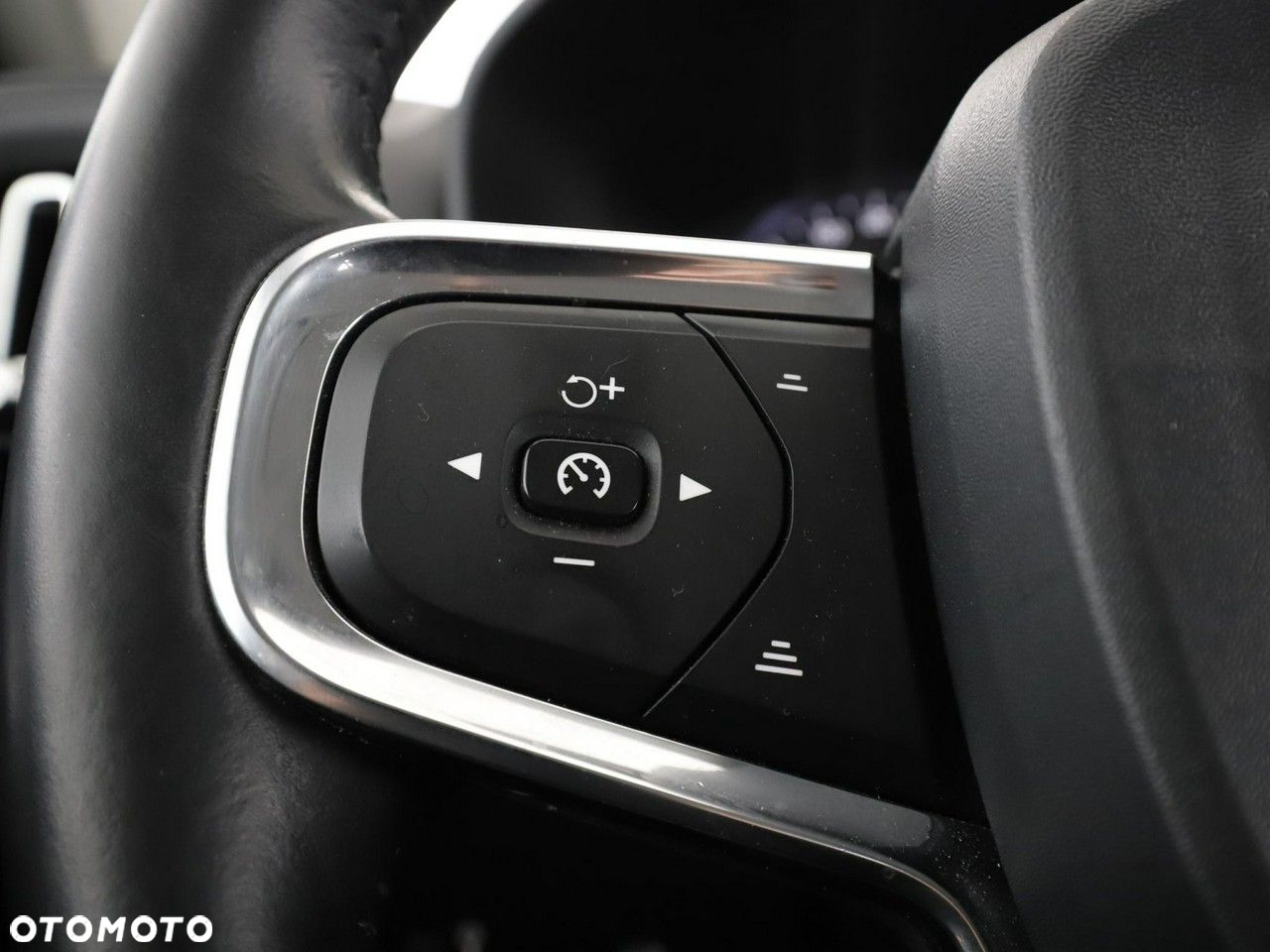 Volvo XC 40 T3 - 30