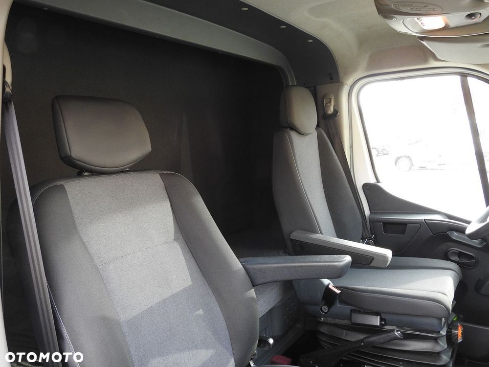 Renault MASTER PLANDEKA 10 PALET WEBASTO TEMPOMAT KLIMATYZACJA PNEUMATYKA AUTOMAT   170KM - 39