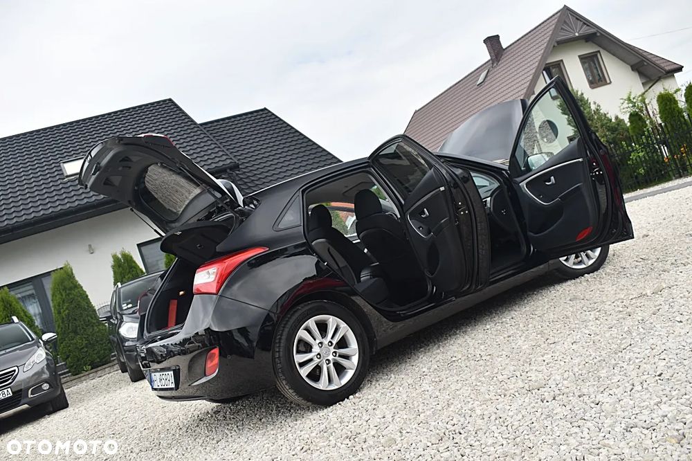Hyundai i30 1.6 CRDI Trend - 15