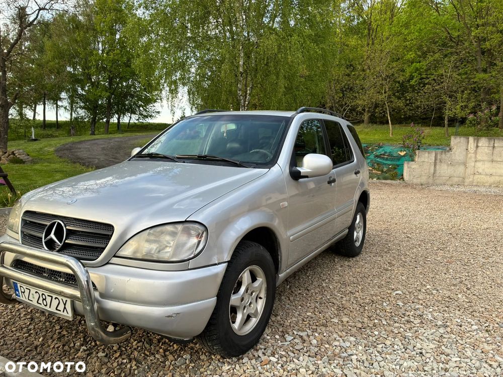 Mercedes-Benz ML - 4