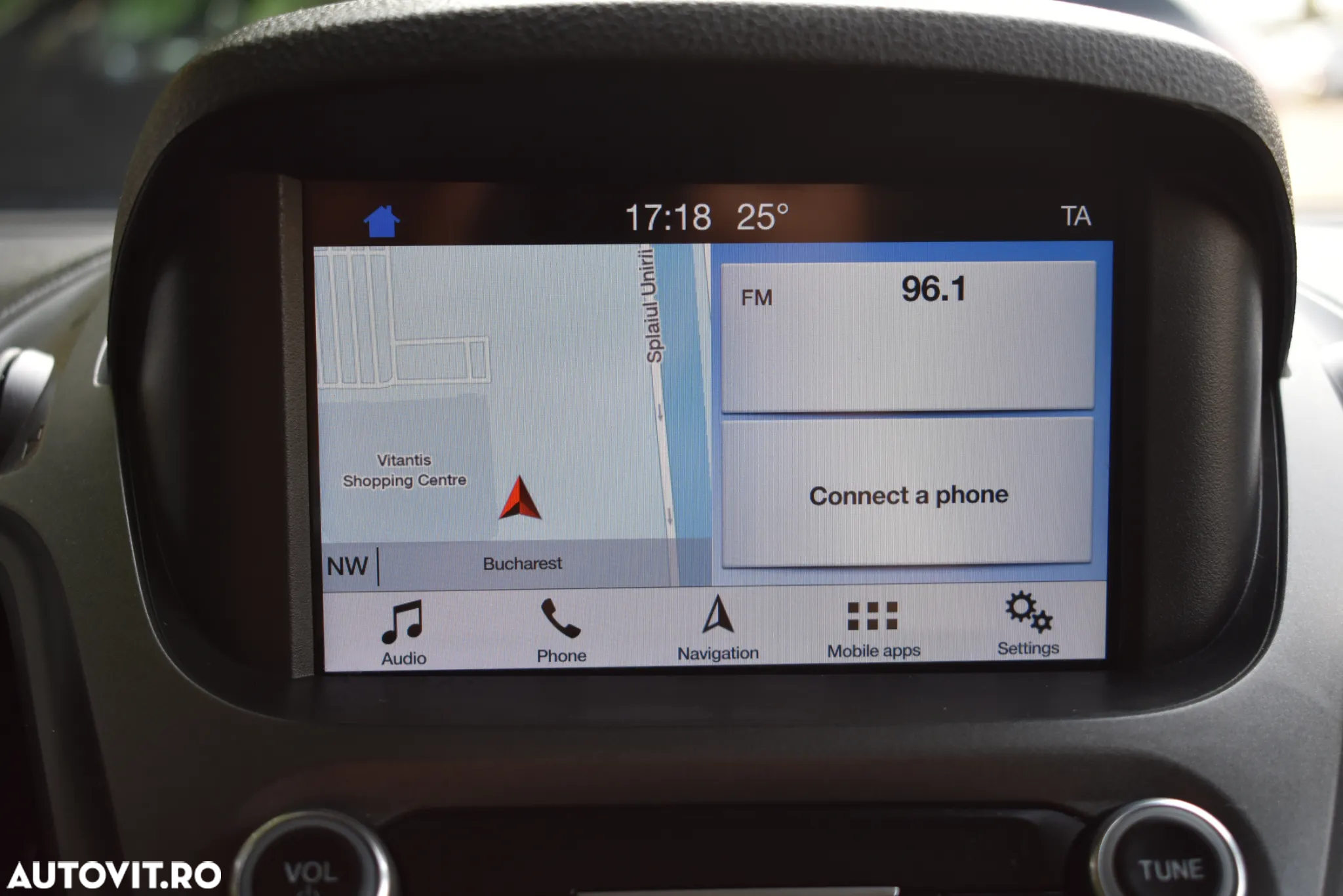 Ford Tranzit Courier - 17