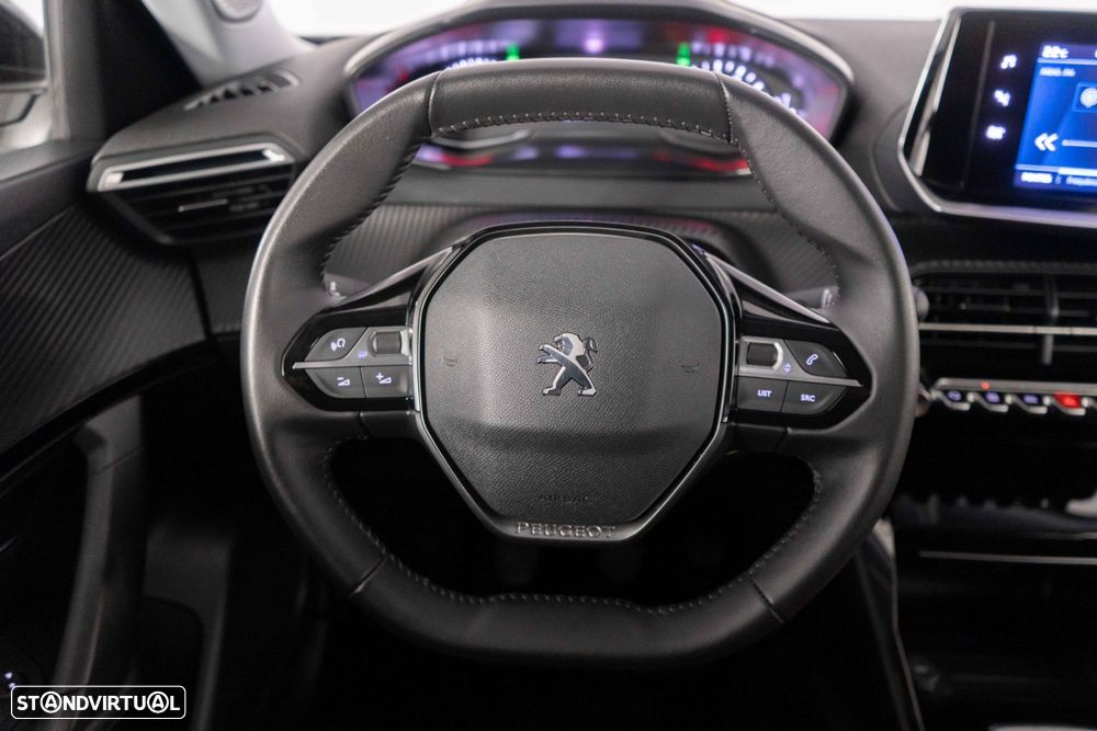 Peugeot 2008 1.2 PureTech Allure Pack - 26