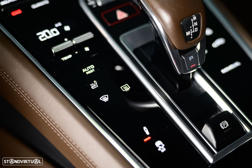 Porsche Panamera Sport Turismo 4S E-Hybrid - 24