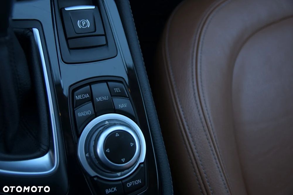 BMW Seria 2 218d Sport-Aut Luxury Line - 32