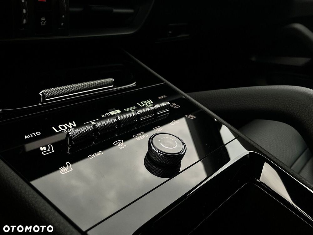 Porsche Cayenne - 31