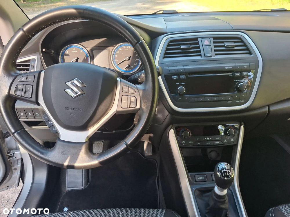 Suzuki SX4 S-Cross - 16