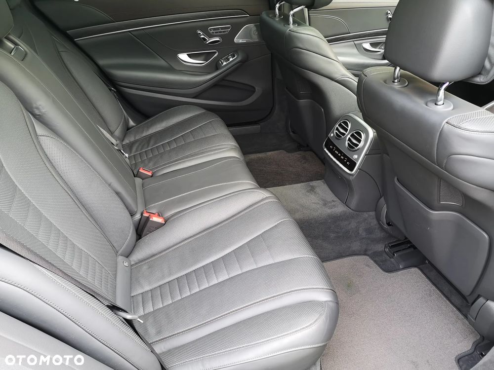 Mercedes-Benz Klasa S 400 d 4Matic 9G-TRONIC - 31