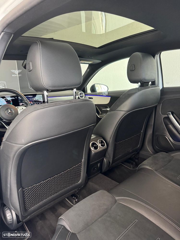 Mercedes-Benz A 250 e AMG Line - 21