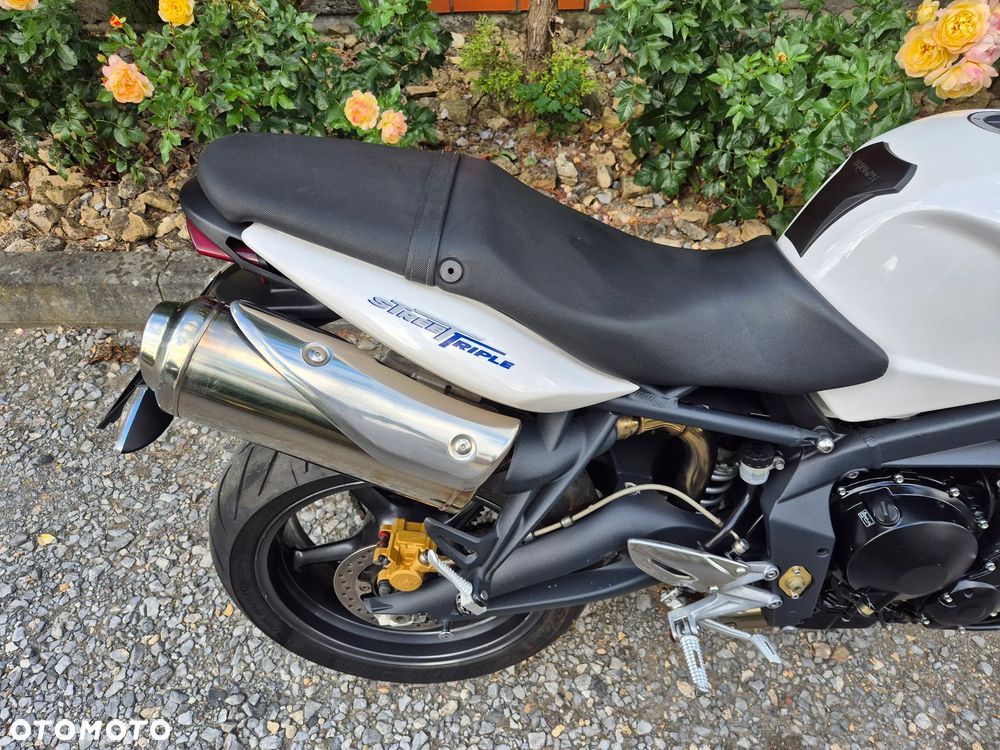 Triumph Street Triple - 21