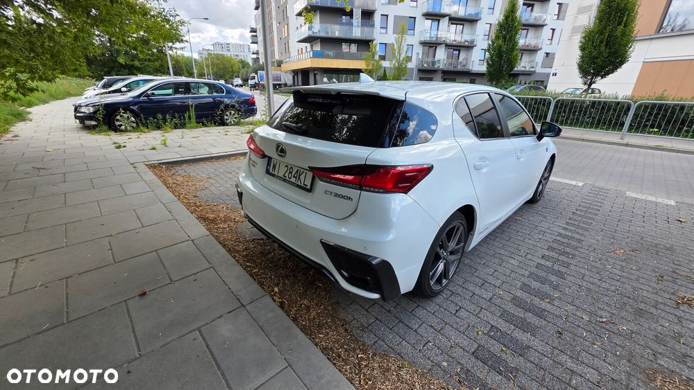 Lexus CT 200h F Sport Edition - 7