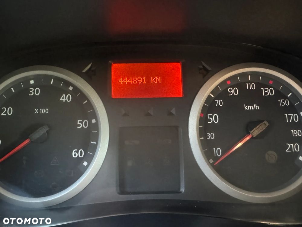 Renault Trafic Grand Passenger Black Edition - 8