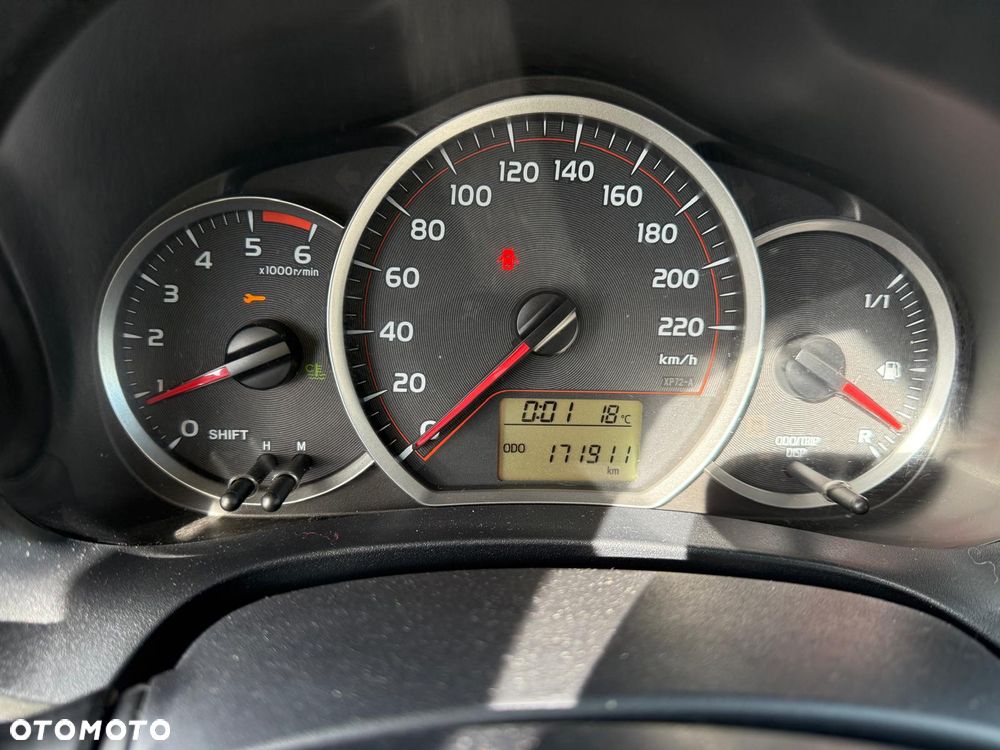 Toyota Yaris 1.4 D-4D Executive - 8