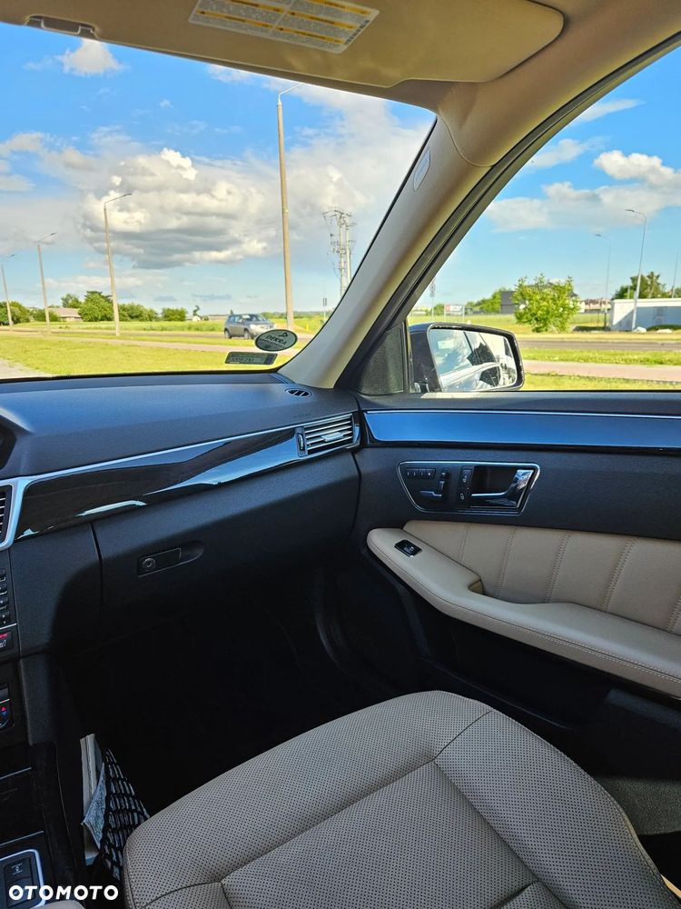 Mercedes-Benz Klasa E 350 CDI 4-Matic - 19