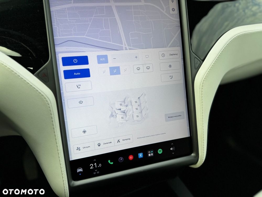 Tesla Model X - 25