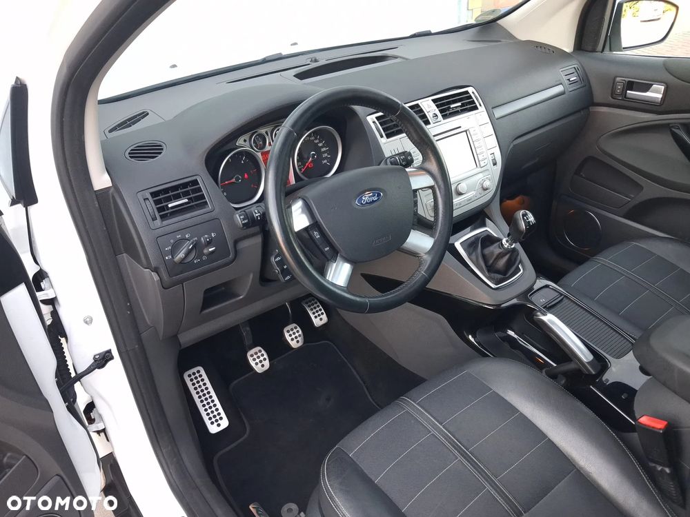 Ford Kuga 2.0 TDCi Titanium S - 33