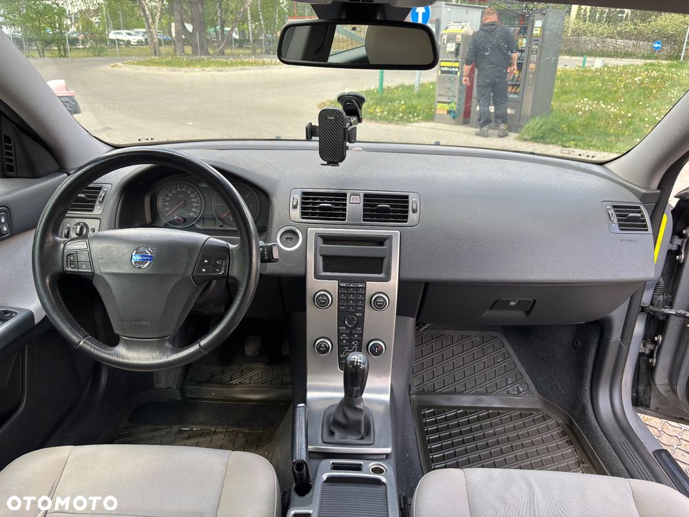 Volvo V50 2.0D Momentum - 10