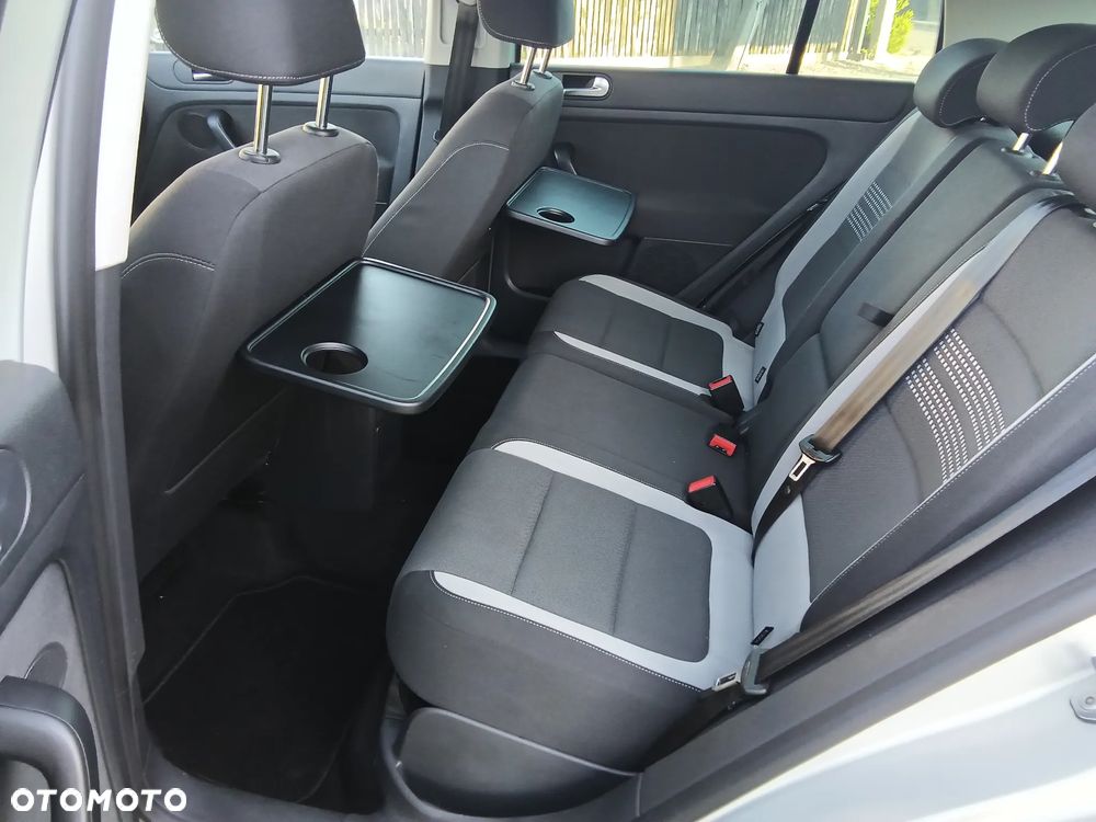 Volkswagen Golf Plus - 18
