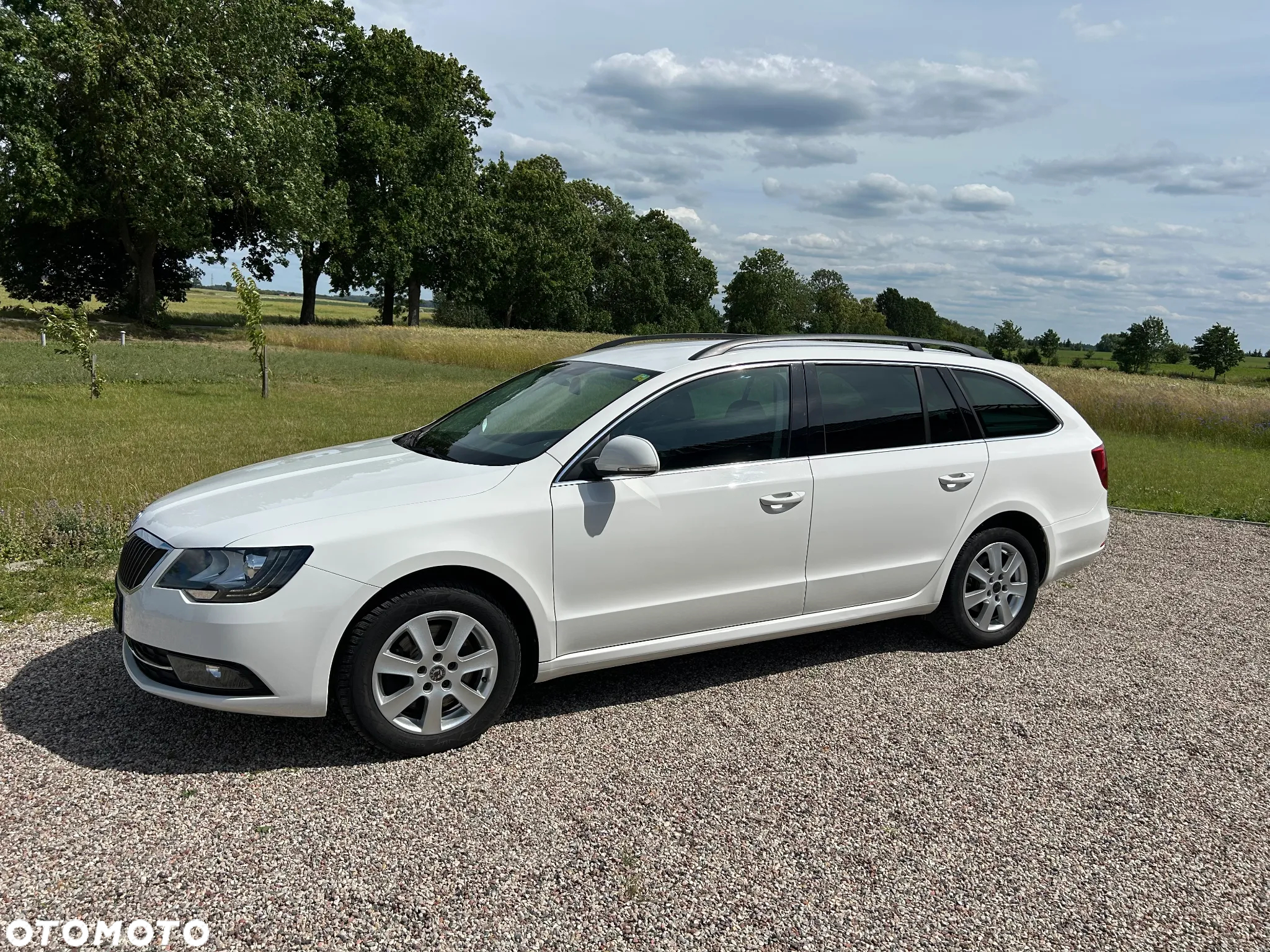 Skoda Superb 2.0 TDI DSG Ambition - 10