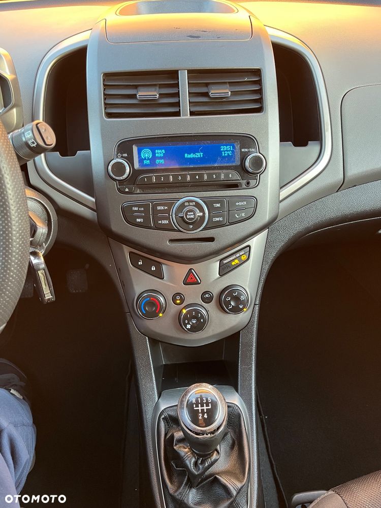 Chevrolet Aveo - 14