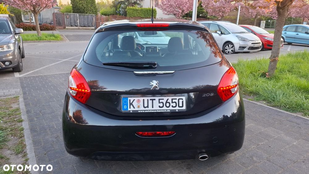 Peugeot 208 - 9