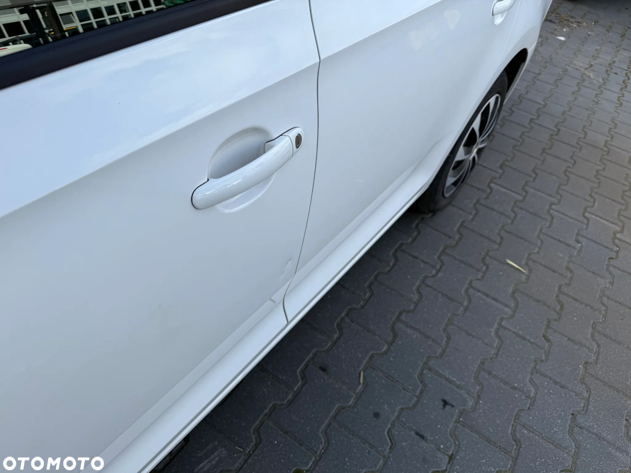 Skoda RAPID 1.6 TDI DPF Ambition - 17
