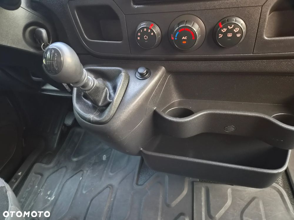 Renault Master - 10