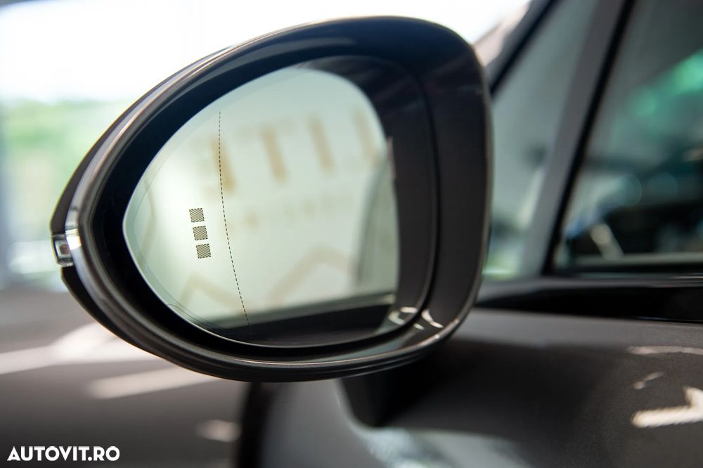 Porsche Cayenne - 15