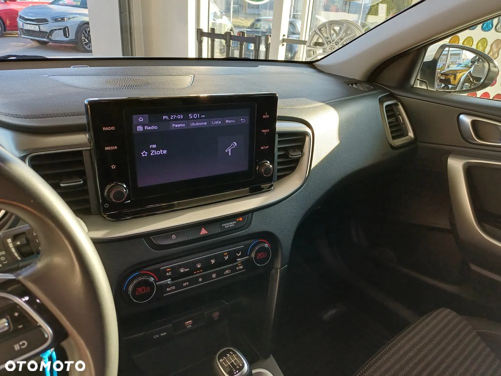 Kia Ceed 1.5 T-GDI M - 20