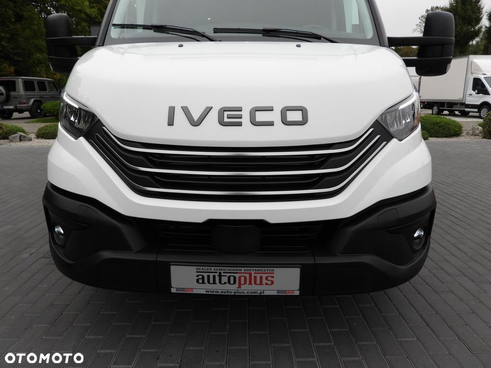 Iveco DAILY 35S18 KONTENER HI-MATIC WINDA 8 PALET TEMPOMAT NAWIGACJA LEDY PNEUMATYKA AUTOMAT HI-MATIC KLIMATYZACJA  180KM - 16