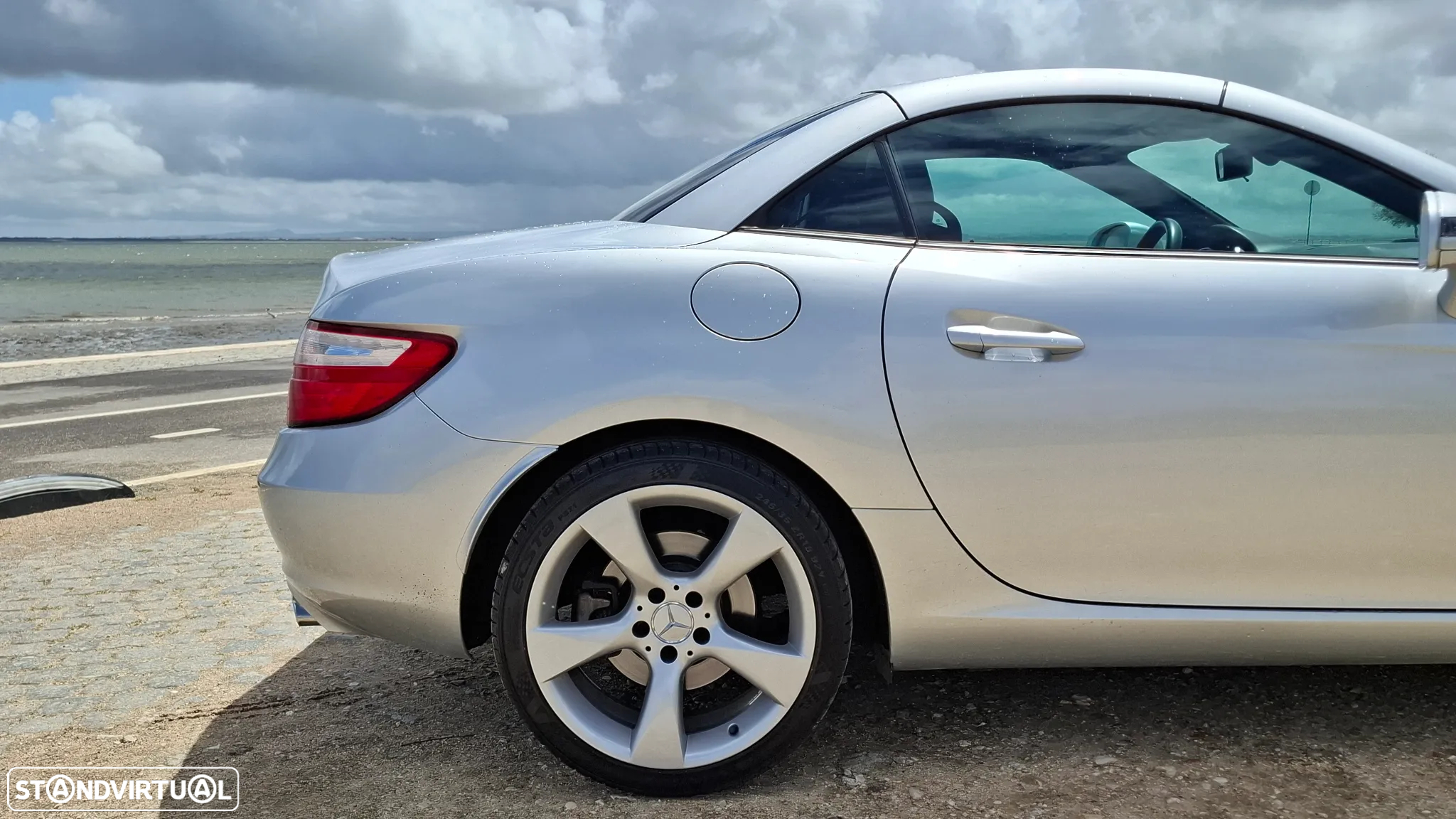 Mercedes-Benz SLK 200 (BlueEFFICIENCY) - 21