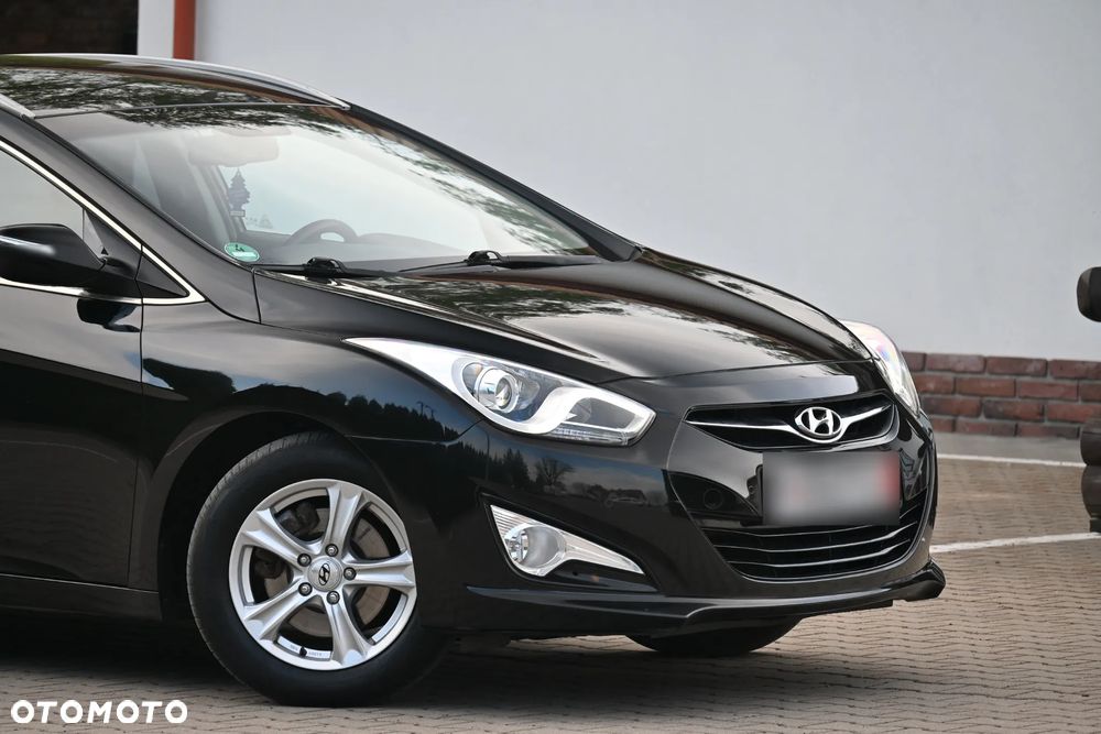 Hyundai i40 i40cw 1.7 CRDi Automatik Fifa World Cup Edition Gold - 21