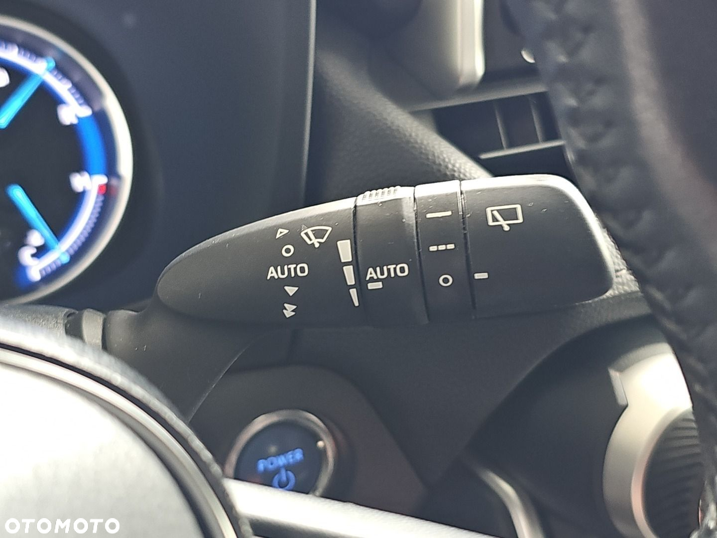 Toyota RAV4 - 18
