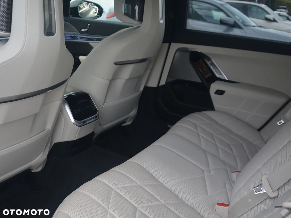 BMW Seria 7 740d xDrive mHEV M Sport sport - 18