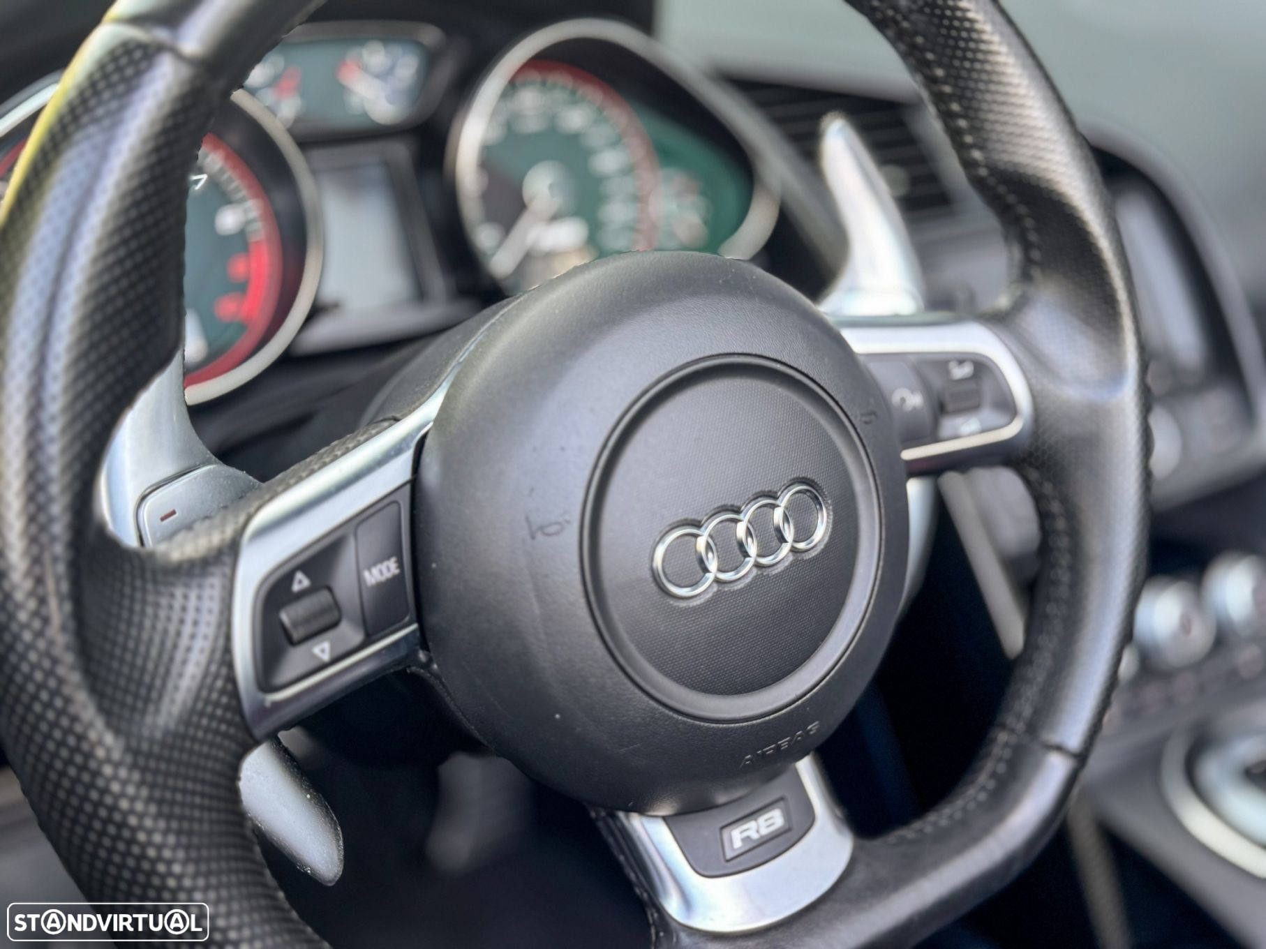 Audi R8 Spyder 5.2 FSi V10 quattro R-tronic - 48