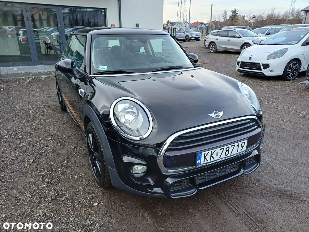 MINI Cooper John Works Trim - 9