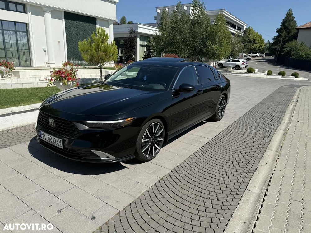 Honda Accord - 1