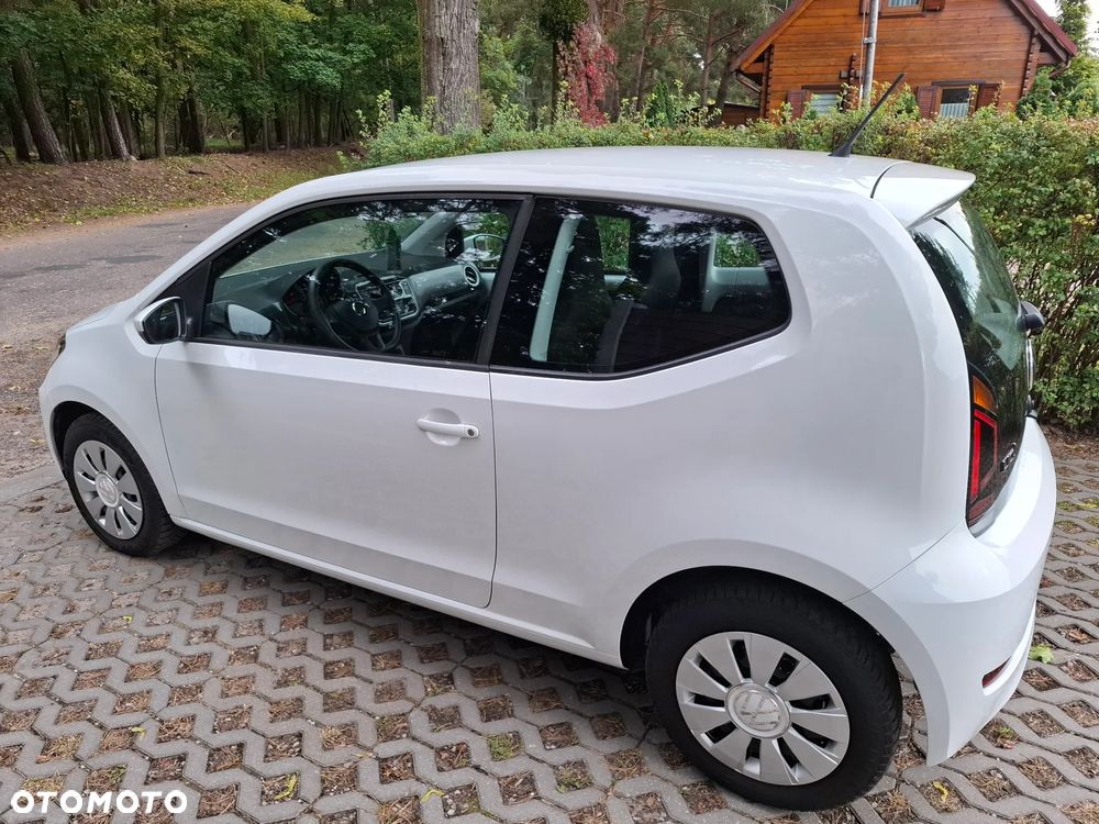 Volkswagen up! 1.0 beats - 6