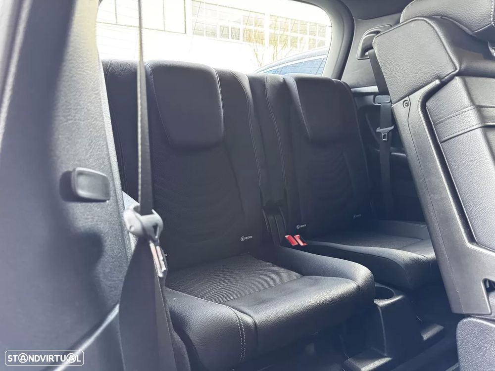 Mercedes-Benz GLB 200 d Progressive - 33