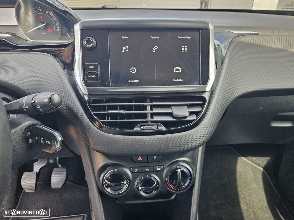 Peugeot 2008 1.2 PureTech Active - 28