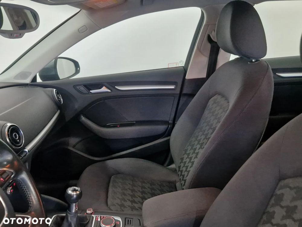 Audi A3 Sportback - 21