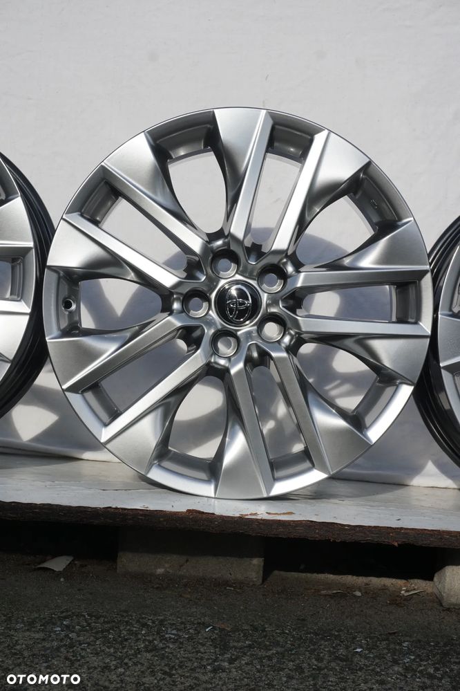 Toyota 5x114,3 19 7,5J et40 shadow chrome stan bdb - 6
