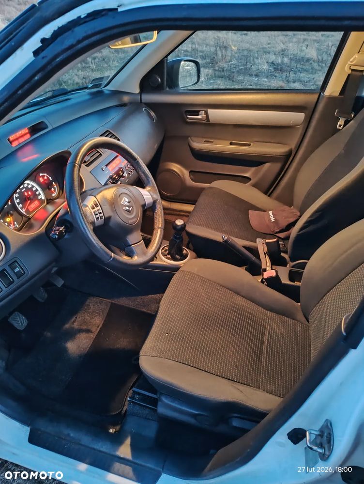 Suzuki Swift 1.3 GC (klm) - 12