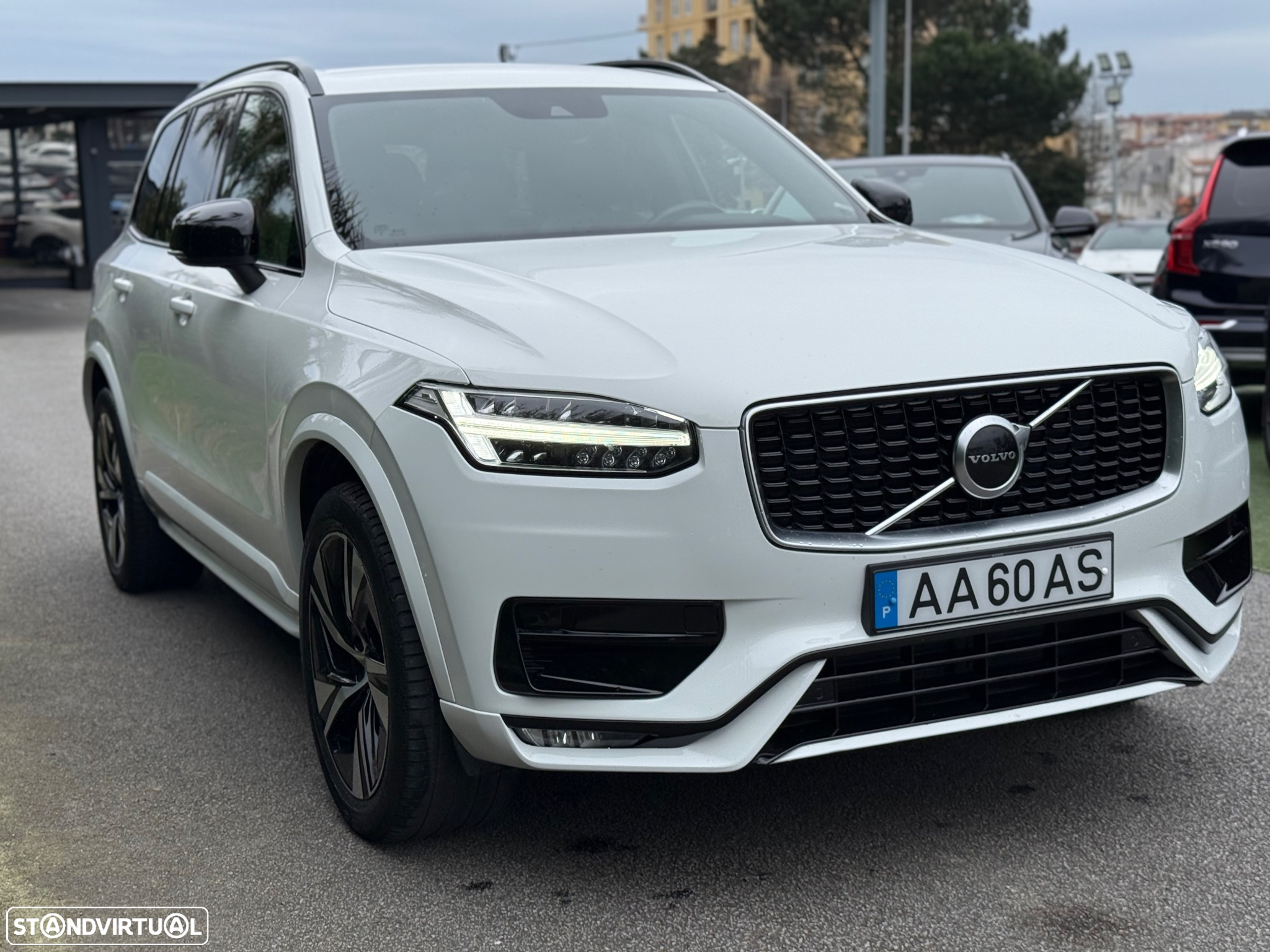 Volvo XC 90 2.0 B5 R-Design AWD - 6