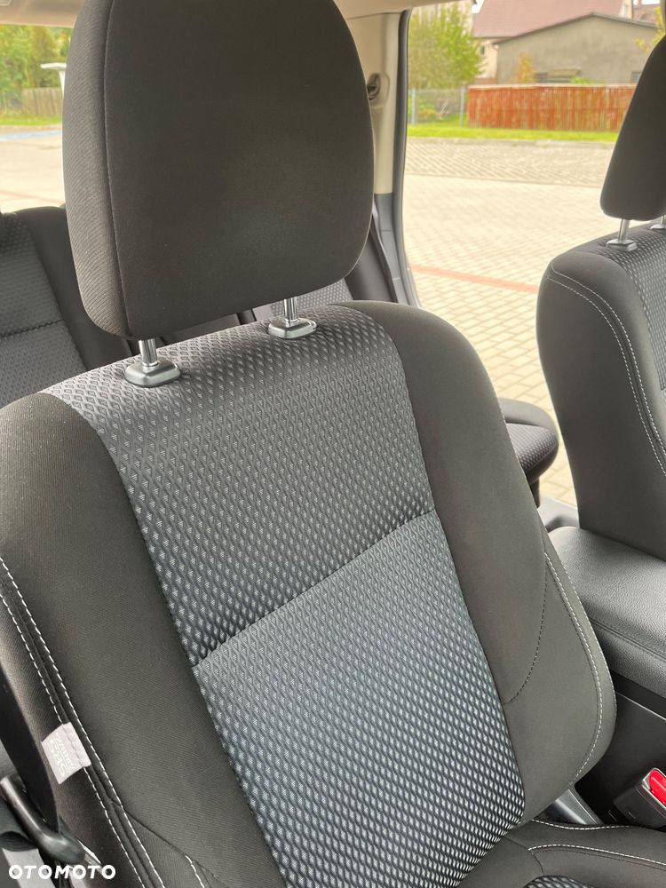 Mitsubishi Outlander - 21
