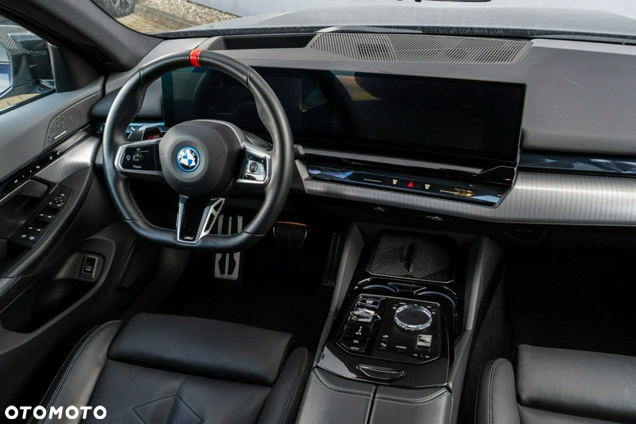 BMW i5 - 18