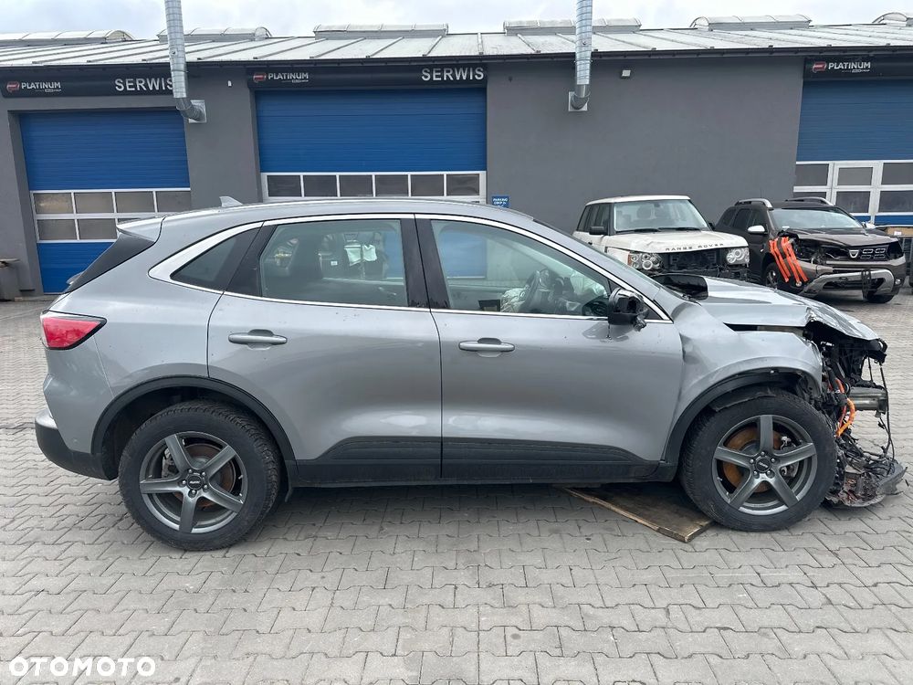 Ford Kuga - 6