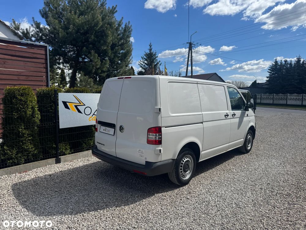Volkswagen VW Transporter T5 LIFT**2.0 TDI Common Rail**Klimatyzacja**Sprowadzony - 4