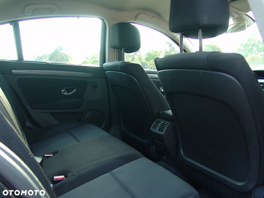 Renault Laguna 2.0 DCi FAP Expression - 15