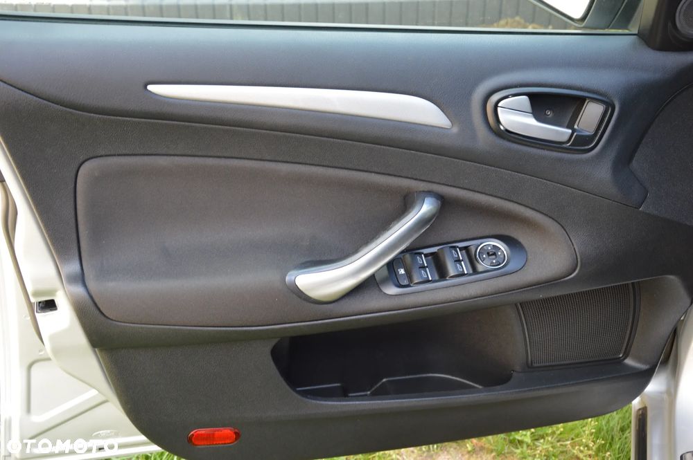 Ford Mondeo - 19